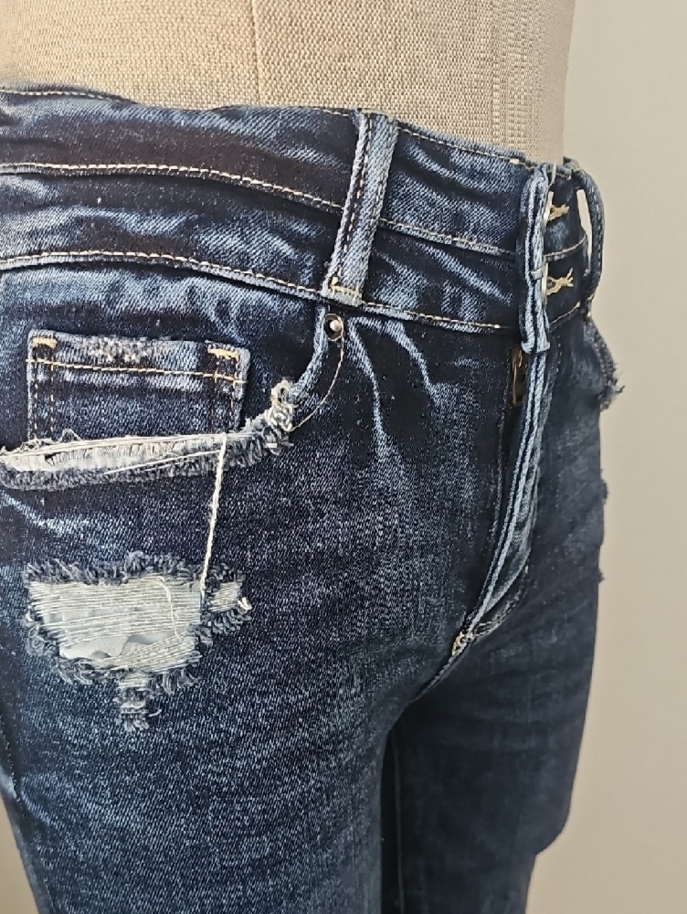 Buckle Distressed Bootcut Jeans - Picture 4 of 9